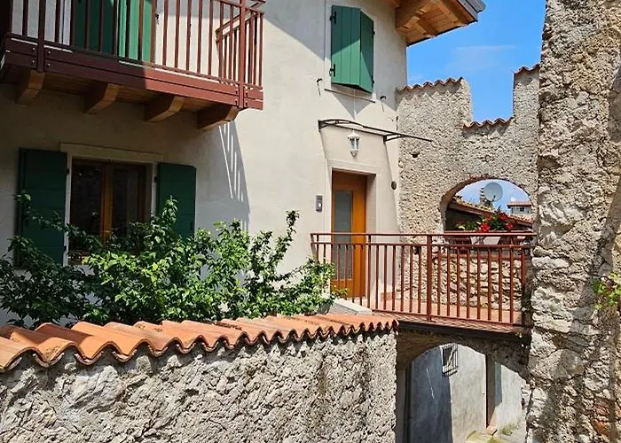 Casa Antico Borgo - 2 Daire Brenzone sul Garda